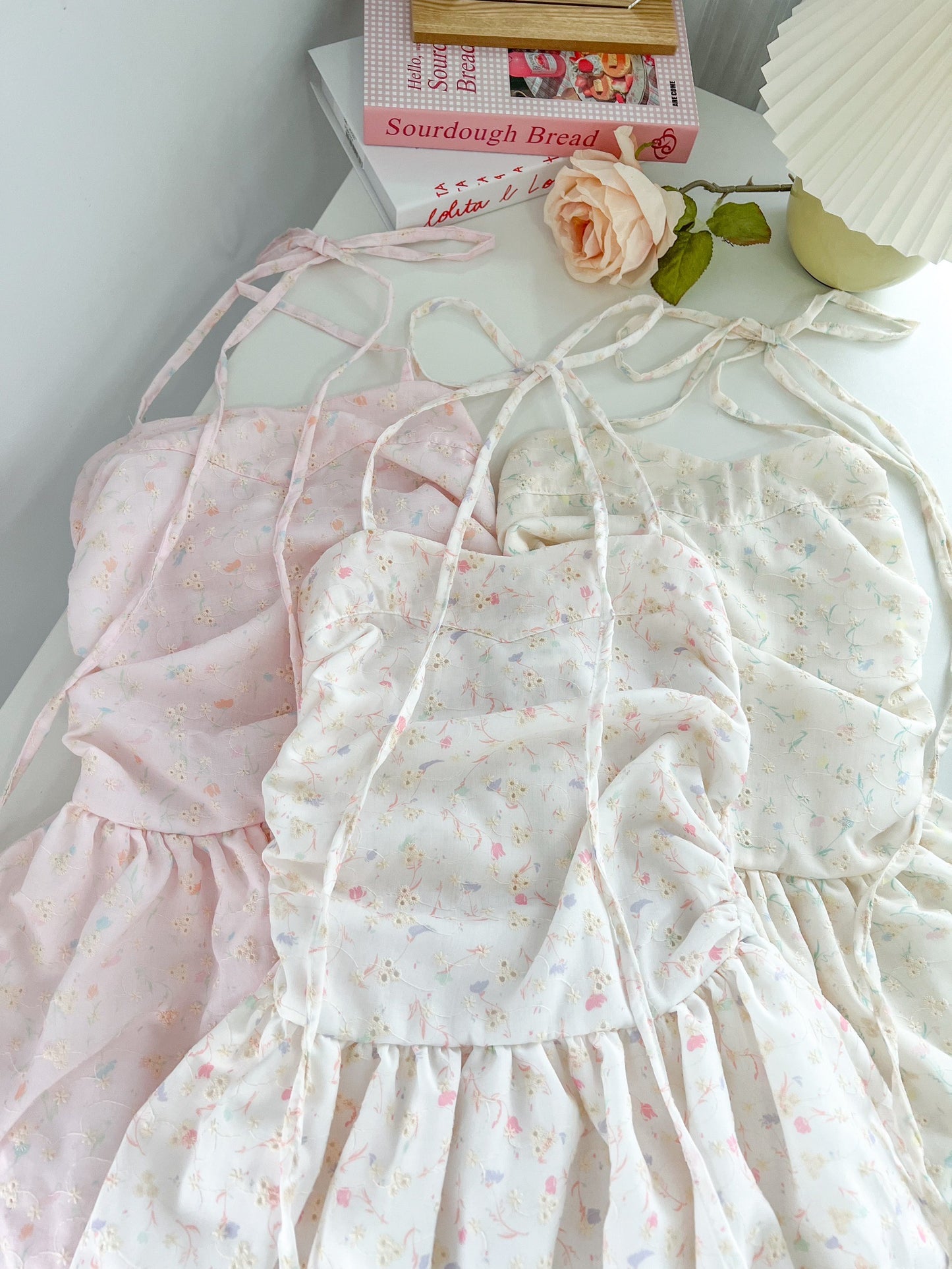 π· Julie Mini dress ππ
Color : white  / cream / pink