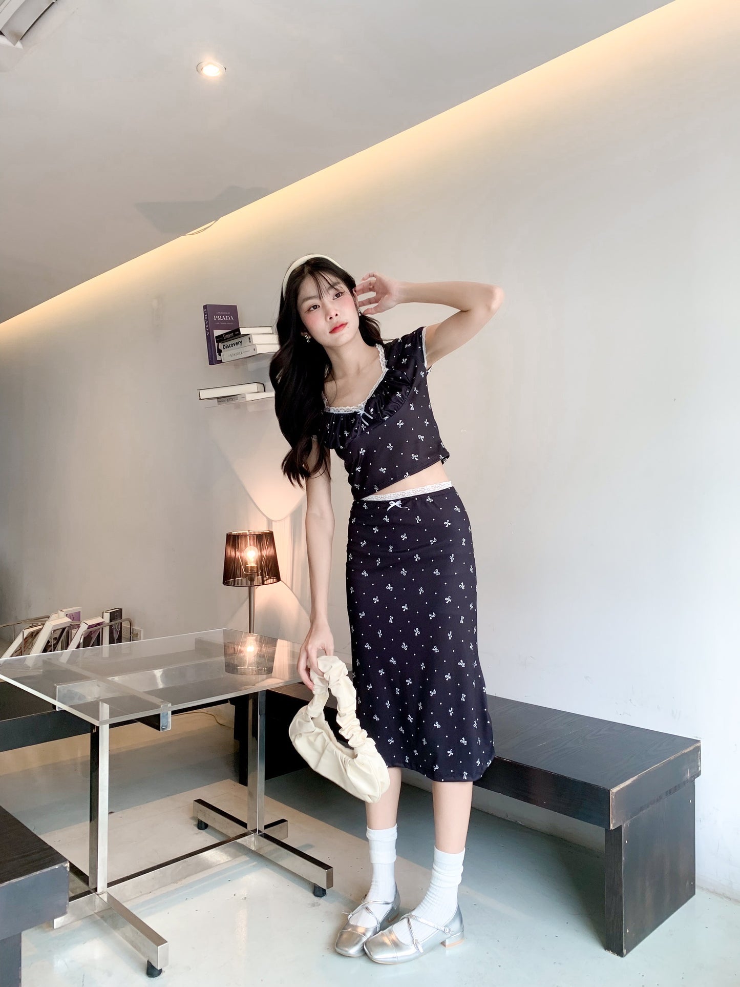 EMILY  set π