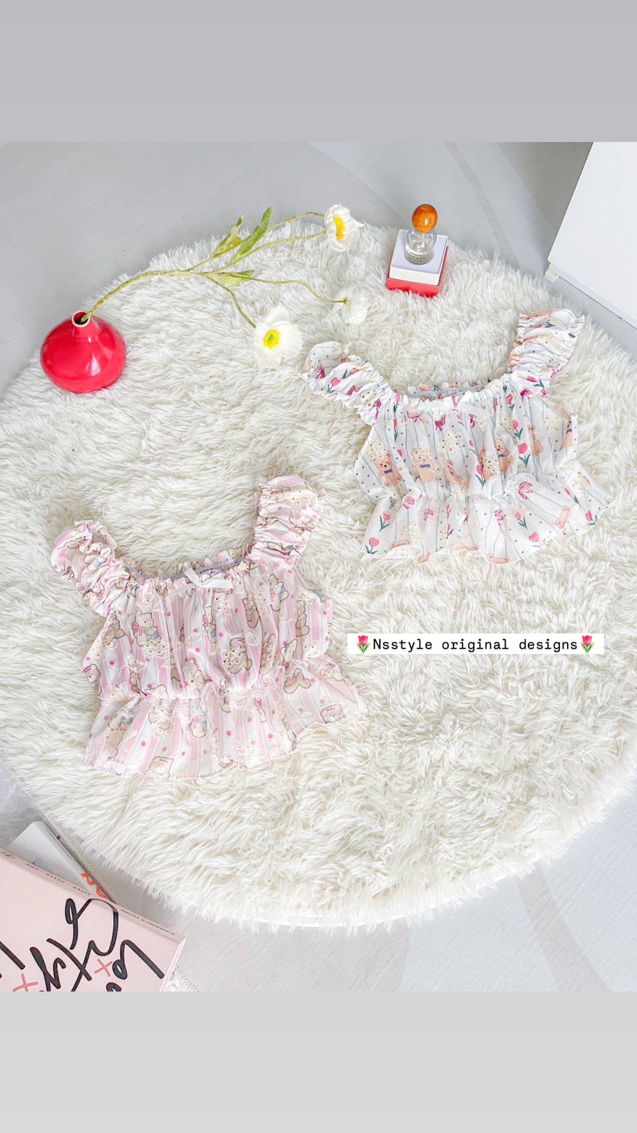 🌸Elly Tops 🌸 

 

color: white 🌸 pinks 🎀